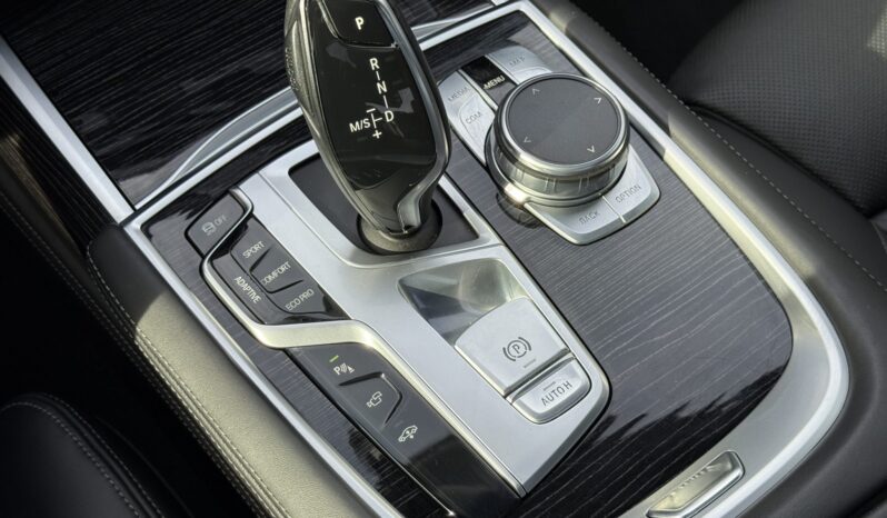 
								2019 BMW 750i xDrive M Sport full									