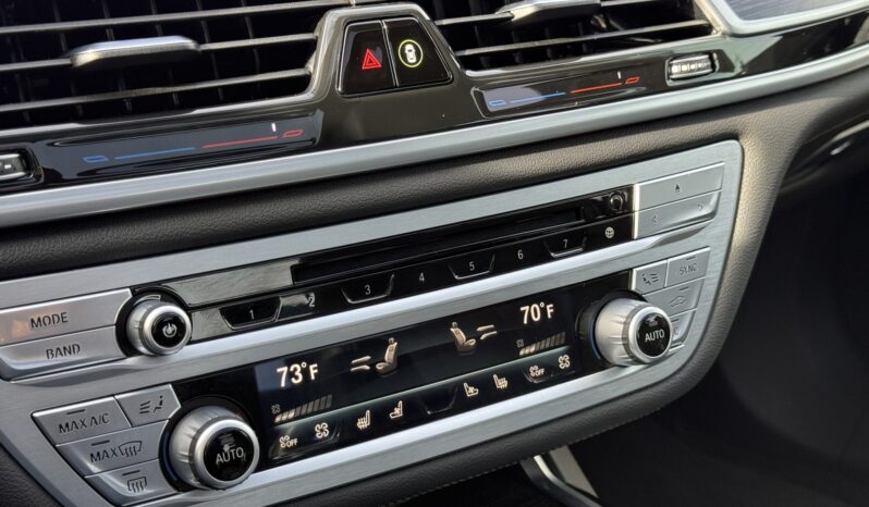 
								2019 BMW 750i xDrive M Sport full									