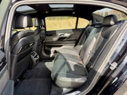 
										2019 BMW 750i xDrive M Sport full									