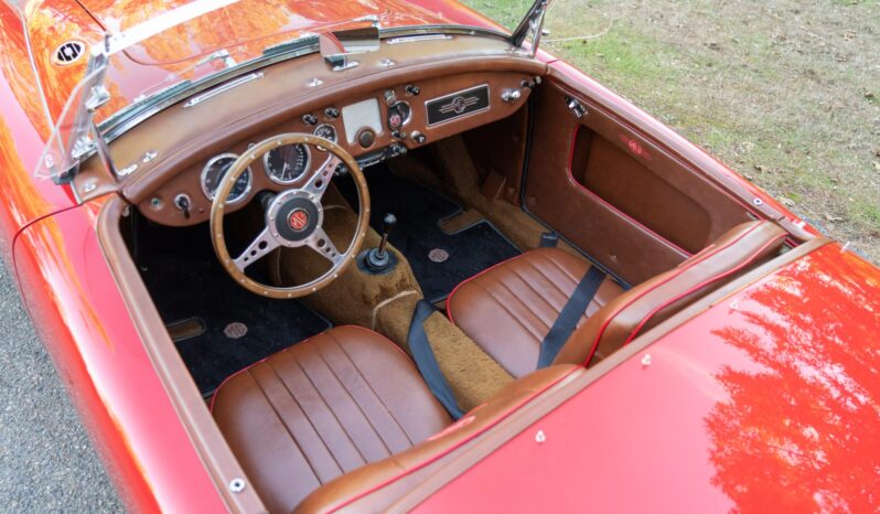 
								1959 MG MGA 1500 Roadster full									
