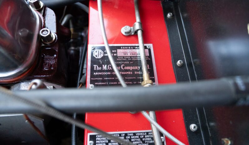 
								1959 MG MGA 1500 Roadster full									