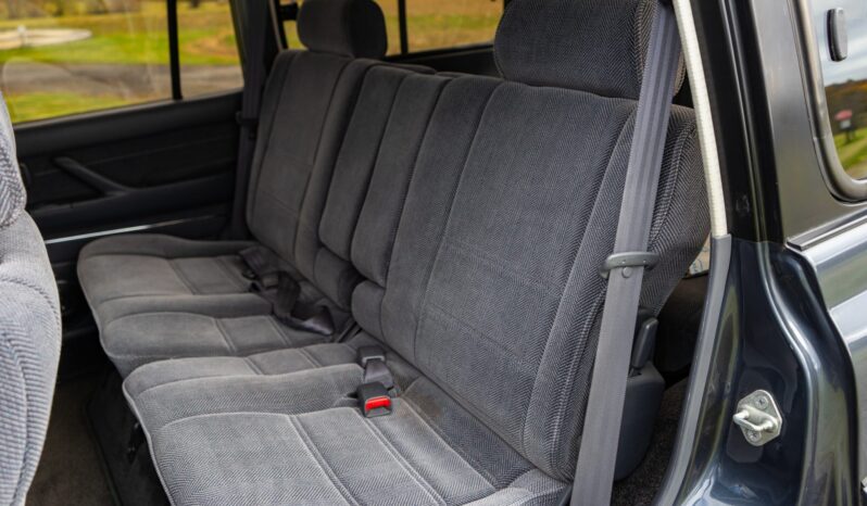 
								1994 Toyota Land Cruiser FZJ80 full									