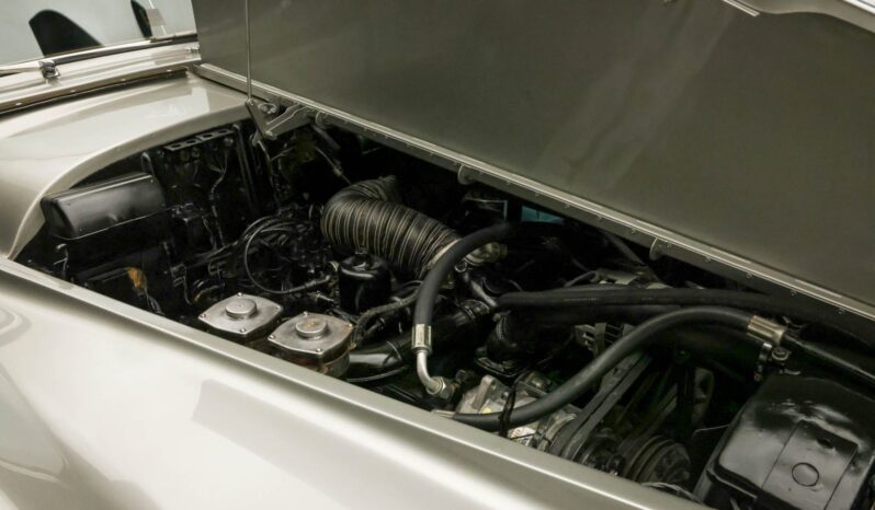 
								1963 Rolls-Royce Silver Cloud III full									