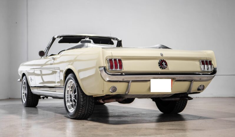 
								1966 Ford Mustang Convertible 289 full									