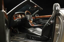 
										2008 Bentley Azure full									