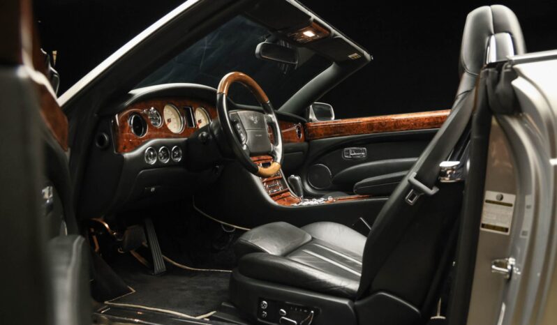 
								2008 Bentley Azure full									