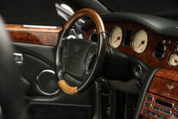 
										2008 Bentley Azure full									