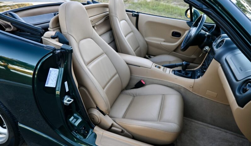 
								2000 Mazda MX-5 Miata 5-Speed full									