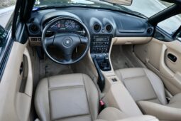 
										2000 Mazda MX-5 Miata 5-Speed full									
