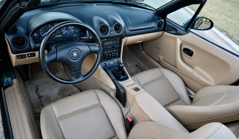 
								2000 Mazda MX-5 Miata 5-Speed full									