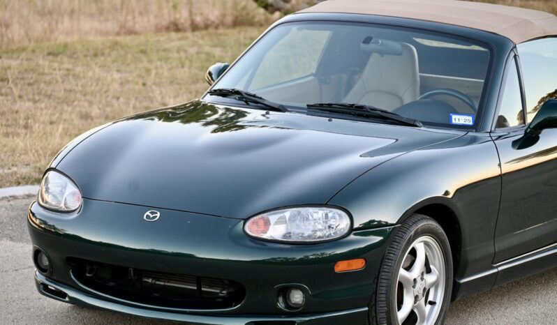 
								2000 Mazda MX-5 Miata 5-Speed full									