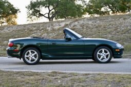 
										2000 Mazda MX-5 Miata 5-Speed full									
