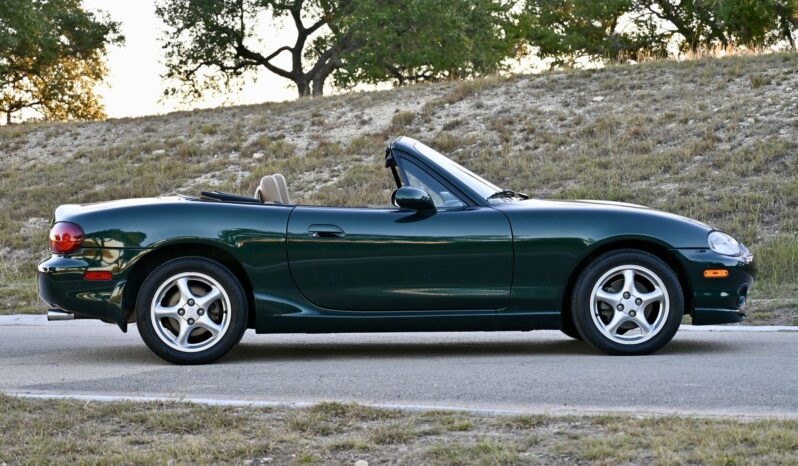 
								2000 Mazda MX-5 Miata 5-Speed full									