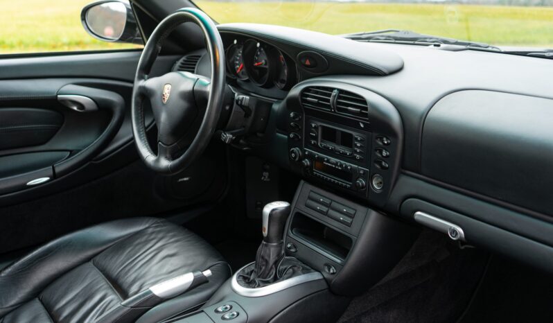 
								2002 Porsche 911 Carrera 4S Coupe 6-Speed full									