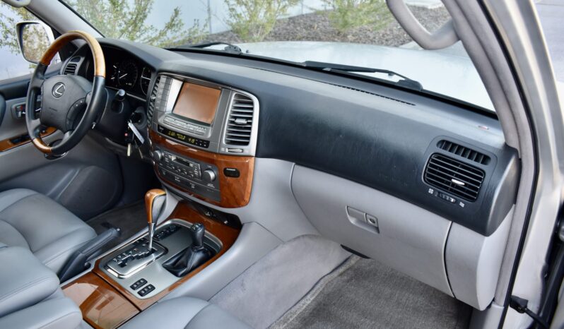 
								2007 Lexus LX470 full									