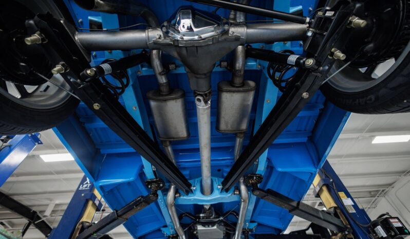 								1968 Chevrolet C-10 383 Custom Pickup – Restomod full									