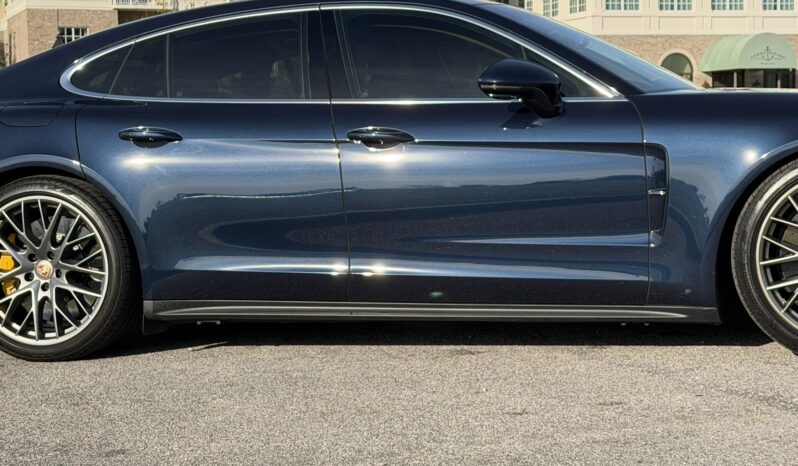 								2021 Porsche Panamera Turbo S full									
