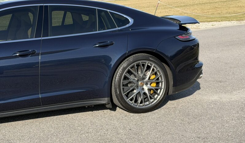 								2021 Porsche Panamera Turbo S full									