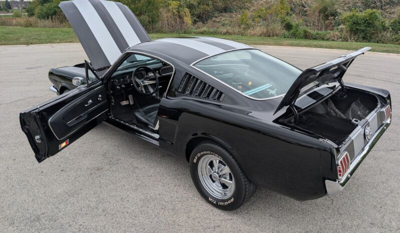 
								1965 Ford Mustang A-Code Fastback 2+2 full									