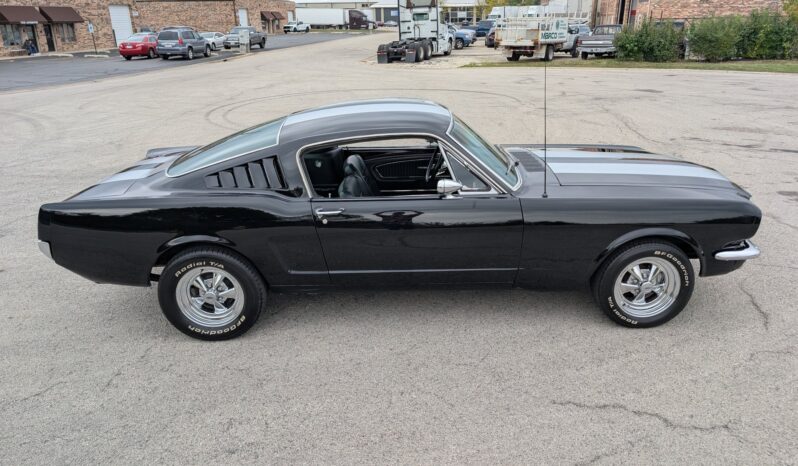 
								1965 Ford Mustang A-Code Fastback 2+2 full									