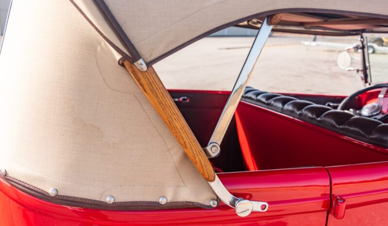 
								1932 Ford Phaeton 327 full									