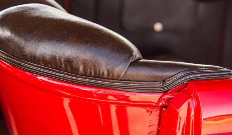 
								1932 Ford Phaeton 327 full									