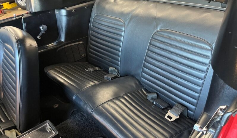 
								1965 Ford Mustang CONVERTIBLE full									