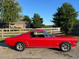 
										1965 Ford Mustang CONVERTIBLE full									