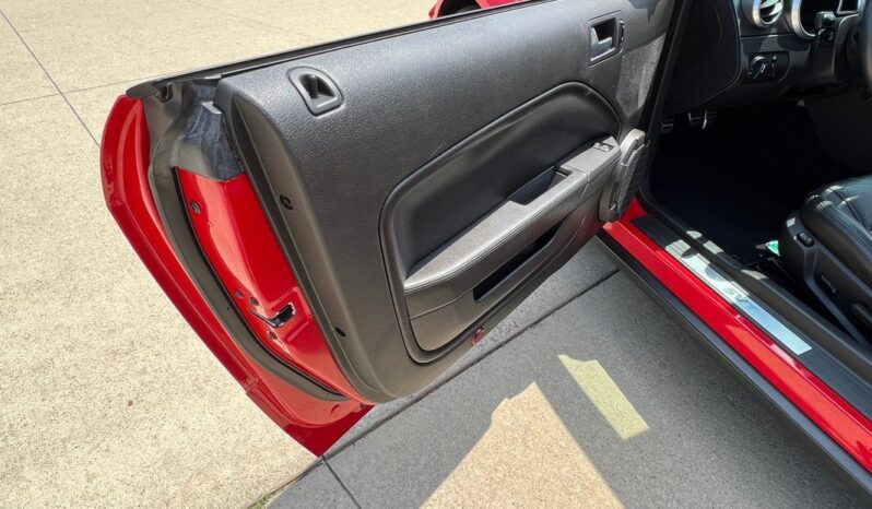 
								2009 Ford Mustang Shelby GT500 Coupe 5.4 L full									