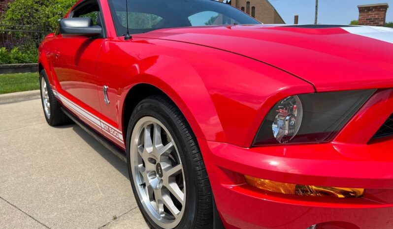 2009 Ford Mustang Shelby GT500 Coupe 5.4 L 1
