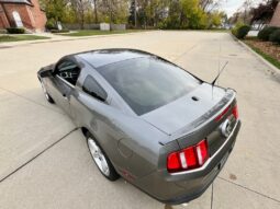 
										2010 Ford Mustang GT Gray Coupe 4.6L V8 6 Speed Automatic full									