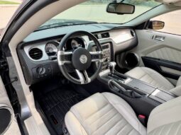 
										2010 Ford Mustang GT Gray Coupe 4.6L V8 6 Speed Automatic full									