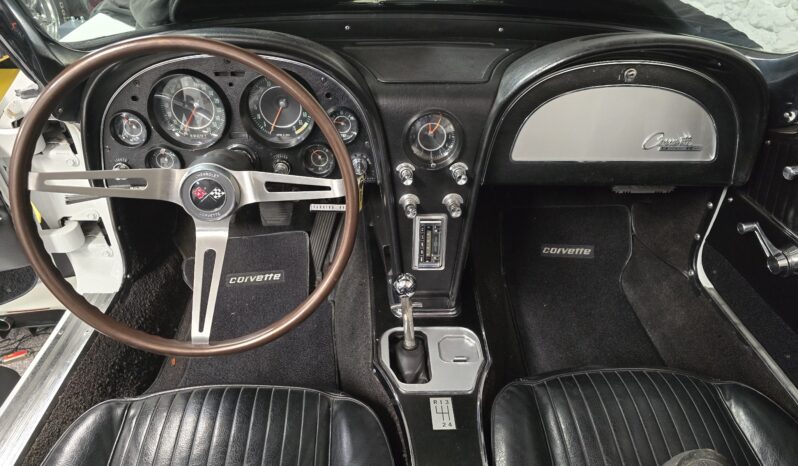 
								1964 Chevrolet Corvette Convertible 4-Speed full									