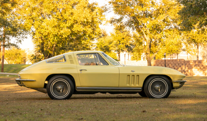 
								1965 Chevrolet Corvette Coupe 327 365 4-Speed full									
