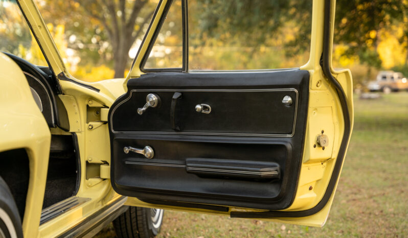 
								1965 Chevrolet Corvette Coupe 327 365 4-Speed full									