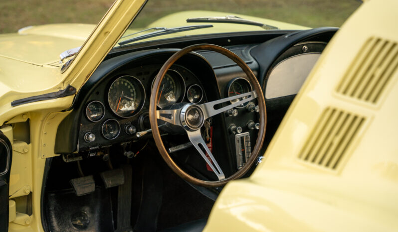 
								1965 Chevrolet Corvette Coupe 327 365 4-Speed full									