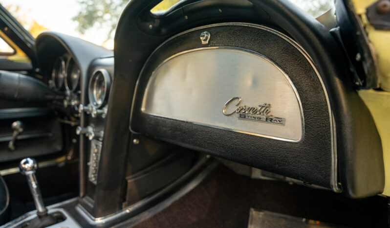 
								1965 Chevrolet Corvette Coupe 327 365 4-Speed full									