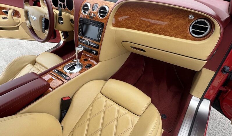 
								2006 Bentley Continental GT Mulliner full									