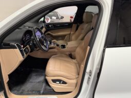 
										2019 Porsche Cayenne full									