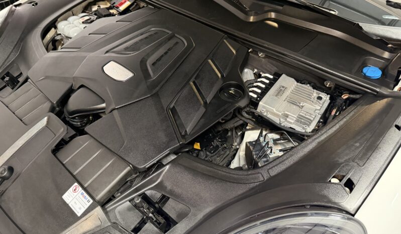 
								2019 Porsche Cayenne full									