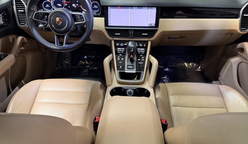 
								2019 Porsche Cayenne full									