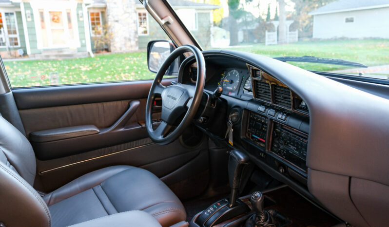 
								1994 Toyota Land Cruiser FZJ80 full									