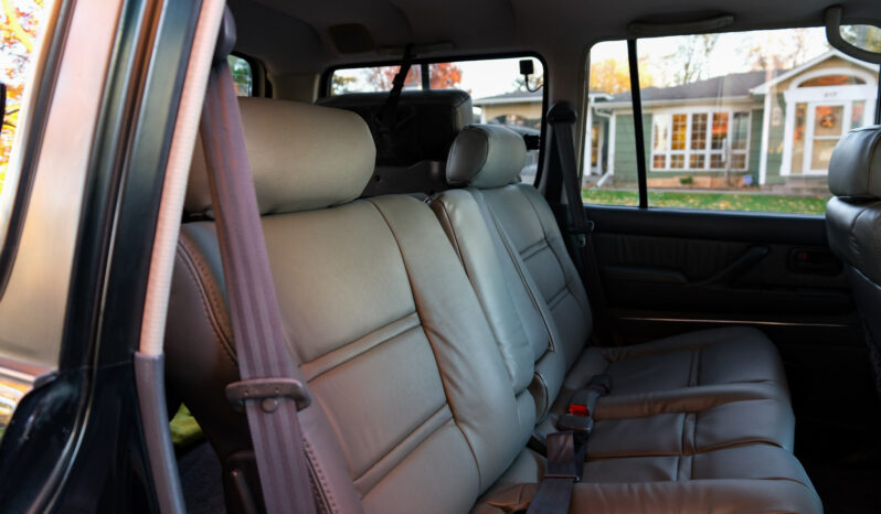 
								1994 Toyota Land Cruiser FZJ80 full									