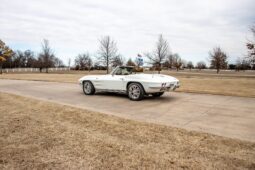 
										1963 Chevrolet Corvette Convertible 4-Speed full									