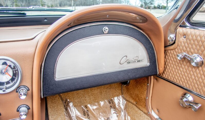 
								1963 Chevrolet Corvette Convertible 4-Speed full									