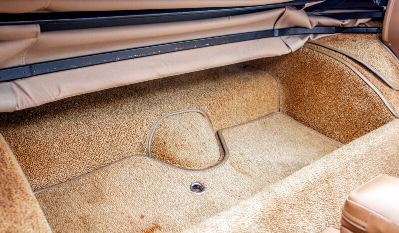 
								1963 Chevrolet Corvette Convertible 4-Speed full									