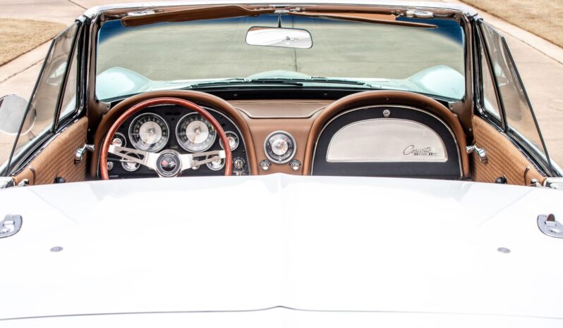 
								1963 Chevrolet Corvette Convertible 4-Speed full									