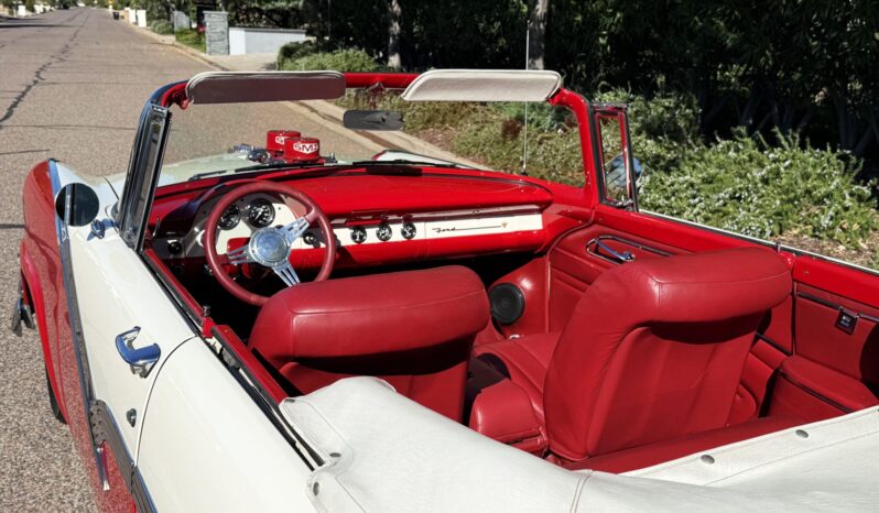 
								1956 Ford Fairlane Sunliner 351-Powered full									