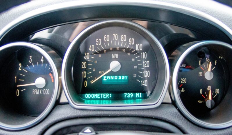 
								2004 Chevrolet SSR full									