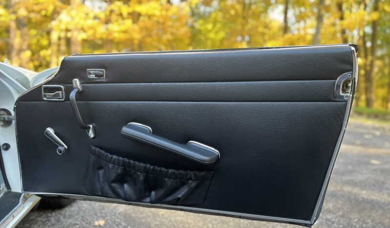 
								1970 Mercedes-Benz 280SL full									